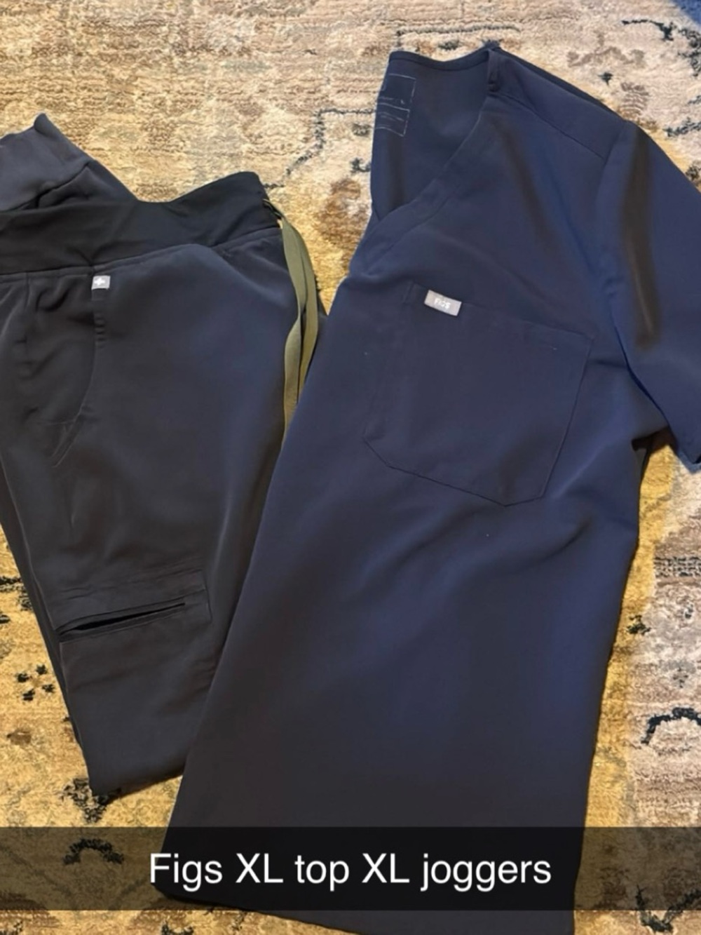 Figs Women’s Navy/grey Joggers & Scrub Top Set